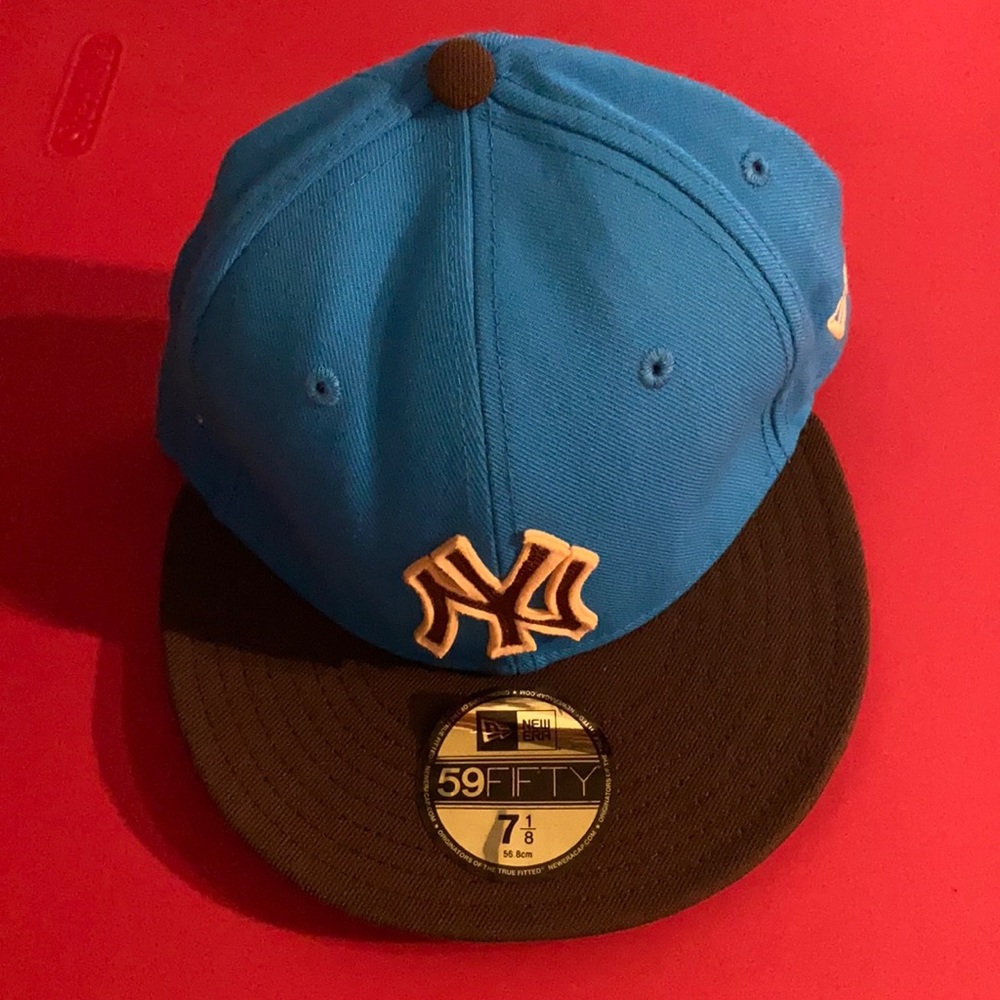 New era New York Yankees embroidered 7 1/8 hat